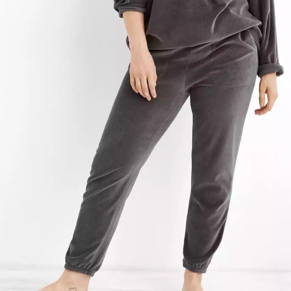 Aerie real obsessed velour pants